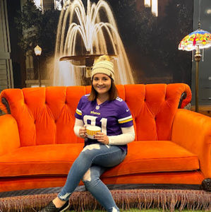 Meet your Posher, Kayla